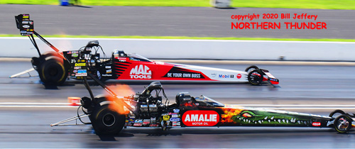 (near lane) Terry McMillen vs (far lane) Doug Kalitta